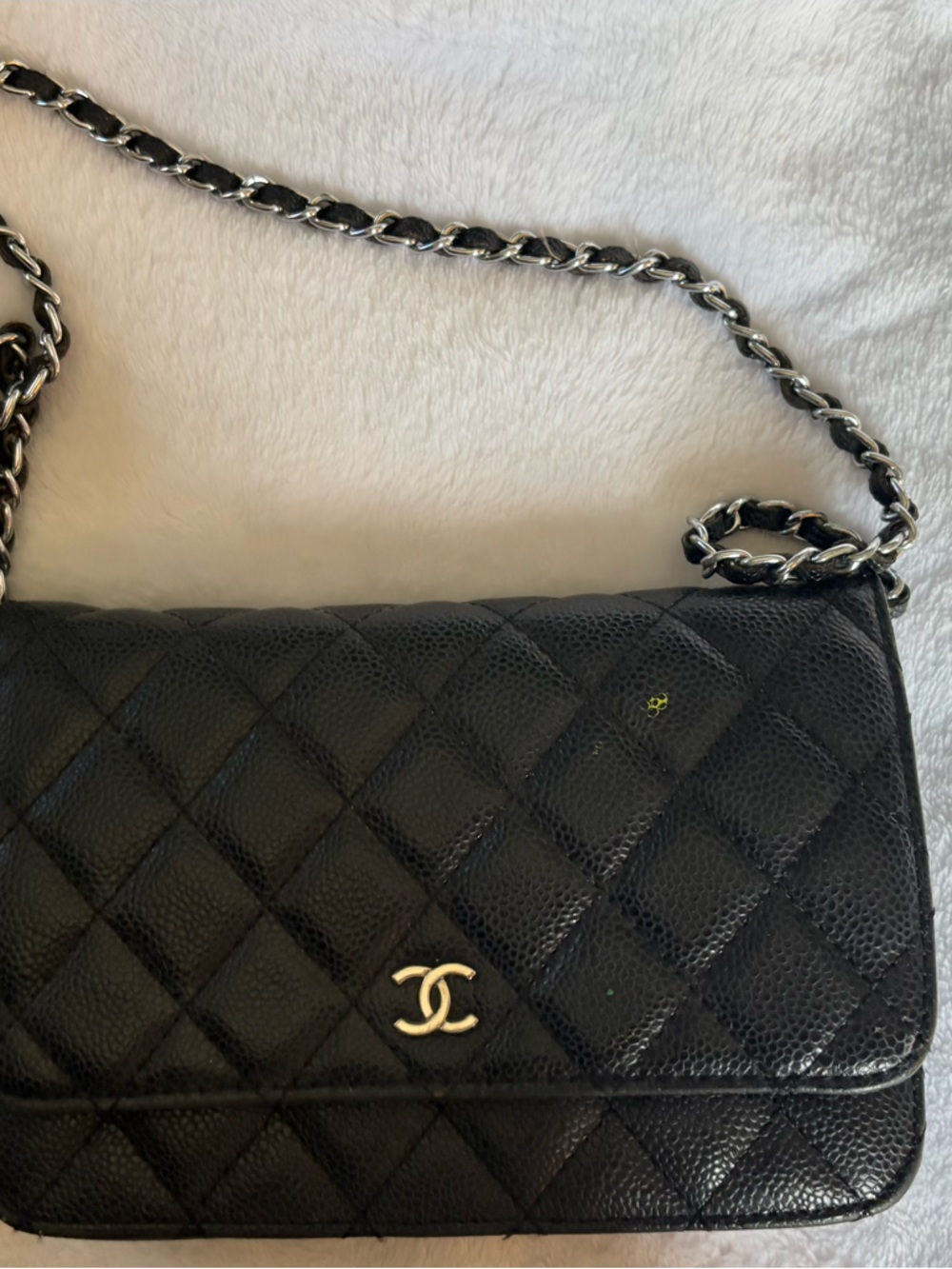 CHANEL Black Quilted Leather Crossbody with Gold CC

Great replica.

Sale
As is